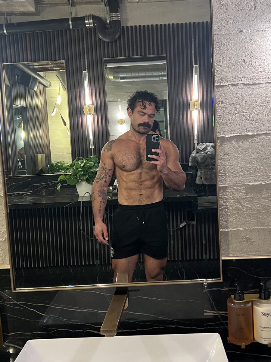 Sebastian Gonzalez tweet media