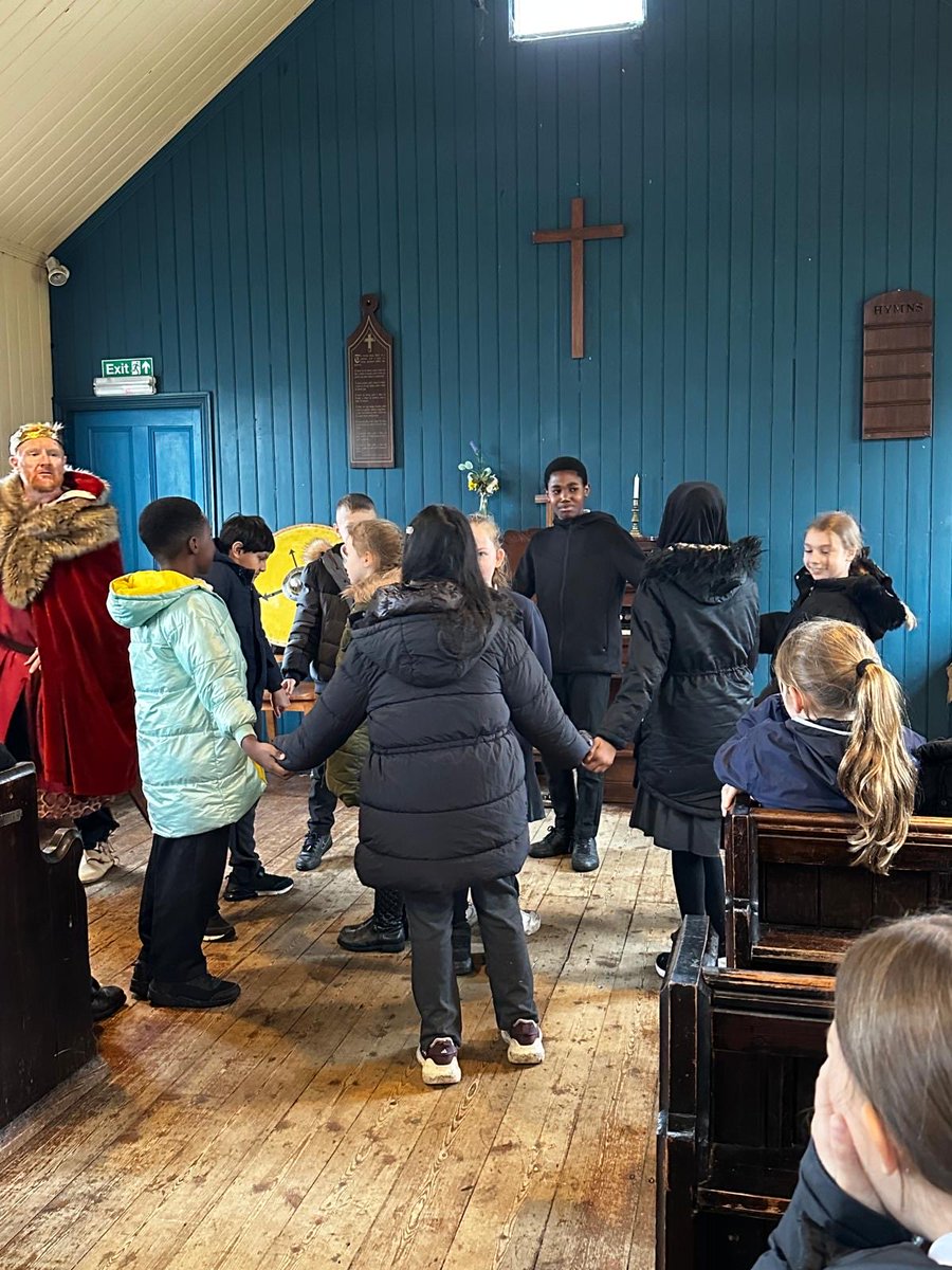 Year 6’s turn at Kent Life today to consolidate their learning about the Anglo-Saxons. Safe to say in spite of the weather they had a great time!