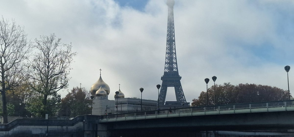 Miltoncanico's tweet photo. Encontrei a mesquita do #chega. Está aqui na rua da Terça ao lado da torre Eiffel... https://t.co/e2MHUUsD3T