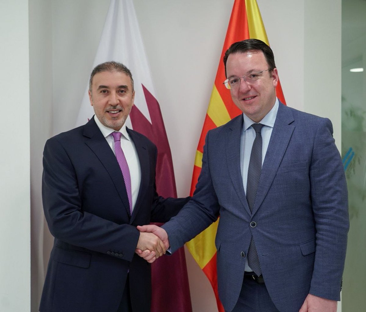 QNAEnglish's tweet image. Deputy Prime Minister and Minister of Transport of North #Macedonia Meets #Qatar's Charge d'Affaires
#QNA 
bit.ly/4hSdRVx