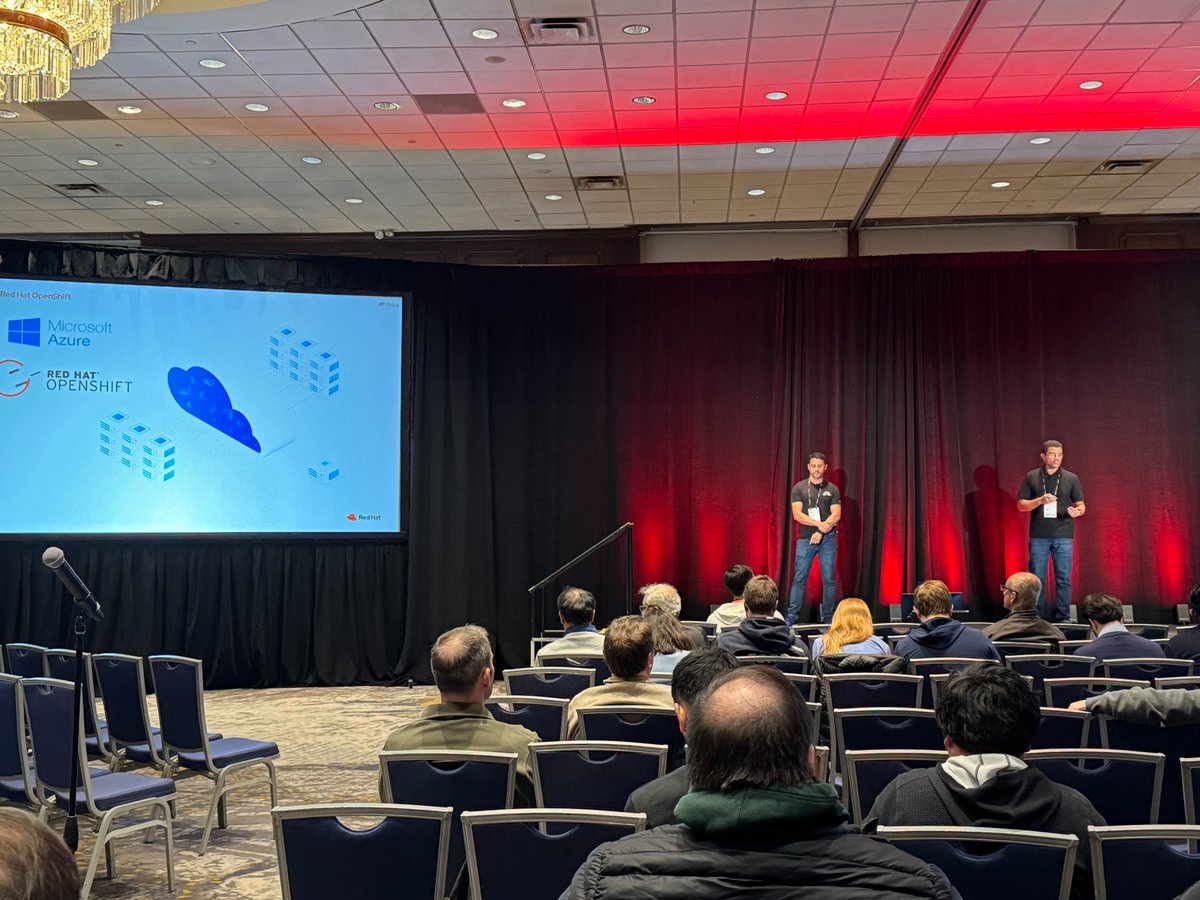 openshiftcommon's tweet image. #BancodoBrasil was in the #OpenShiftCommons house! They told how they transformed their #hybridcloud/#multicloud strategy and tripled their number of managed apps without increasing headcount. Make sure you&apos;re at #Commons for the next insightful sessions: red.ht/Commons-Atlant…