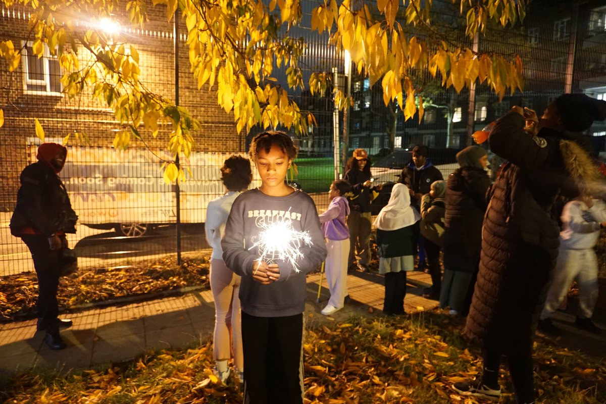 HighTreesCDT's tweet image. We had a real blast at our Bonfire Night celebrations 🎉 

Thank you to everyone who came out and joined us for a night of bonfires, sparklers and fireworks at Tulse Hill Adventure Playground! 🎆

#BonfireNight #CommunityFun