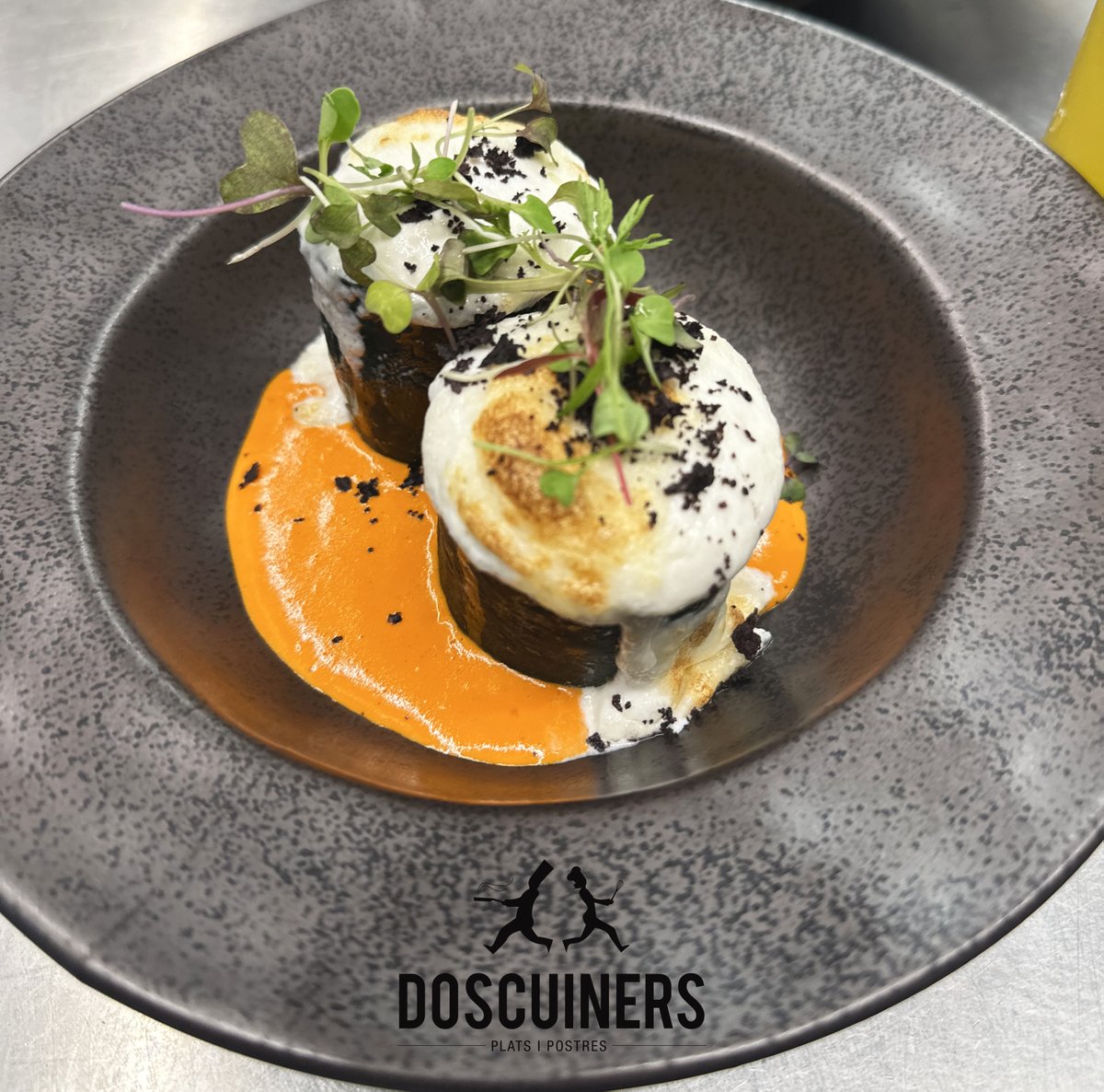 DosCuiners's tweet image. 😋PLATS DE TEMPORADA👩🏻‍🍳
Carbassó farcit de brandada de bacallà amb crema de pebrots del piquillo🐟
📌doscuiners.com
#DosCuiners #Maresme #Mataró #Barcelona #gastronomia #Gourmet #foods #foodlovers #tapas #bcndelicatessen #comidasana #healthyfood #delicious #bacalao
