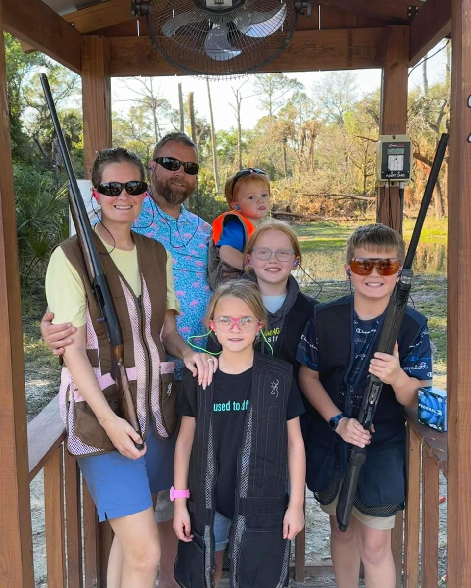 Rezilyent_Net's tweet image. Gunfire is loud. Hearing damage is permanent.
Protect your ears with Rezilyent’s custom hearing protection.
Appointments available now at our Lakeland office.
📍 502 E Main St
📲 689-261-0007 

#RezilyentEarPro #HearingProtection #LakelandFL