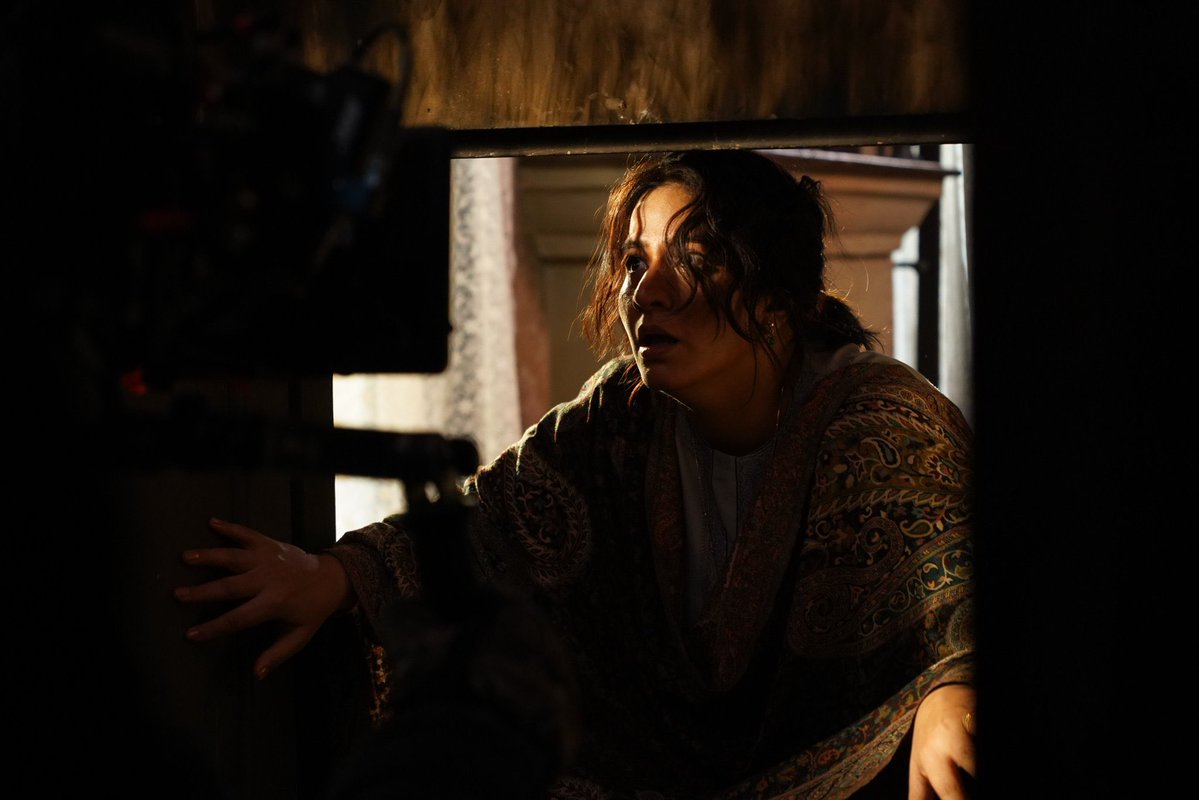 sureshchouksey8's tweet image. Cannot thank @AdityaDharFilms &amp;amp; @LokeshDharB62 enough for this. Hands down- some of the frames etched in the same dreadful frost…

Major props to @bhashasumbli and @KaulManav, you bring your heart to it &amp;amp; it shows. 

#Baramulla is top work. Painful stories of countless lives.