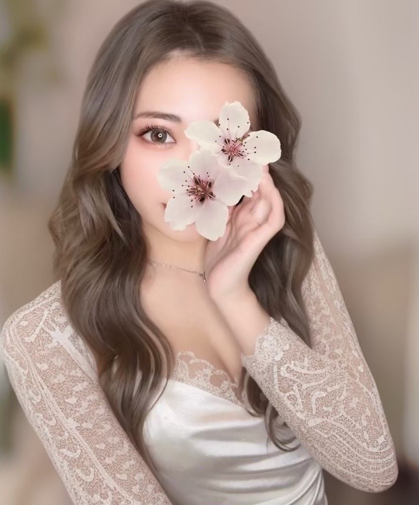 ❤️💛💚11/10(月)❤️💛💚

美葉乃みく❤︎22-29📍麻布十番
<a href="/miwano_miku/">美葉乃みく💜THE HALF</a> 
🉑今すぐ
月曜🈹¥4000オフ

🌼WEB予約🌼
x.gd/ikO0e

スレンダーギャルなお姉さんセラピ💍
根は真面目で貴方に寄り添う温かさを持っている彼女の姿も魅力の一つ。

ハイスペックな彼女と過ごす贅沢なひと時を🌹