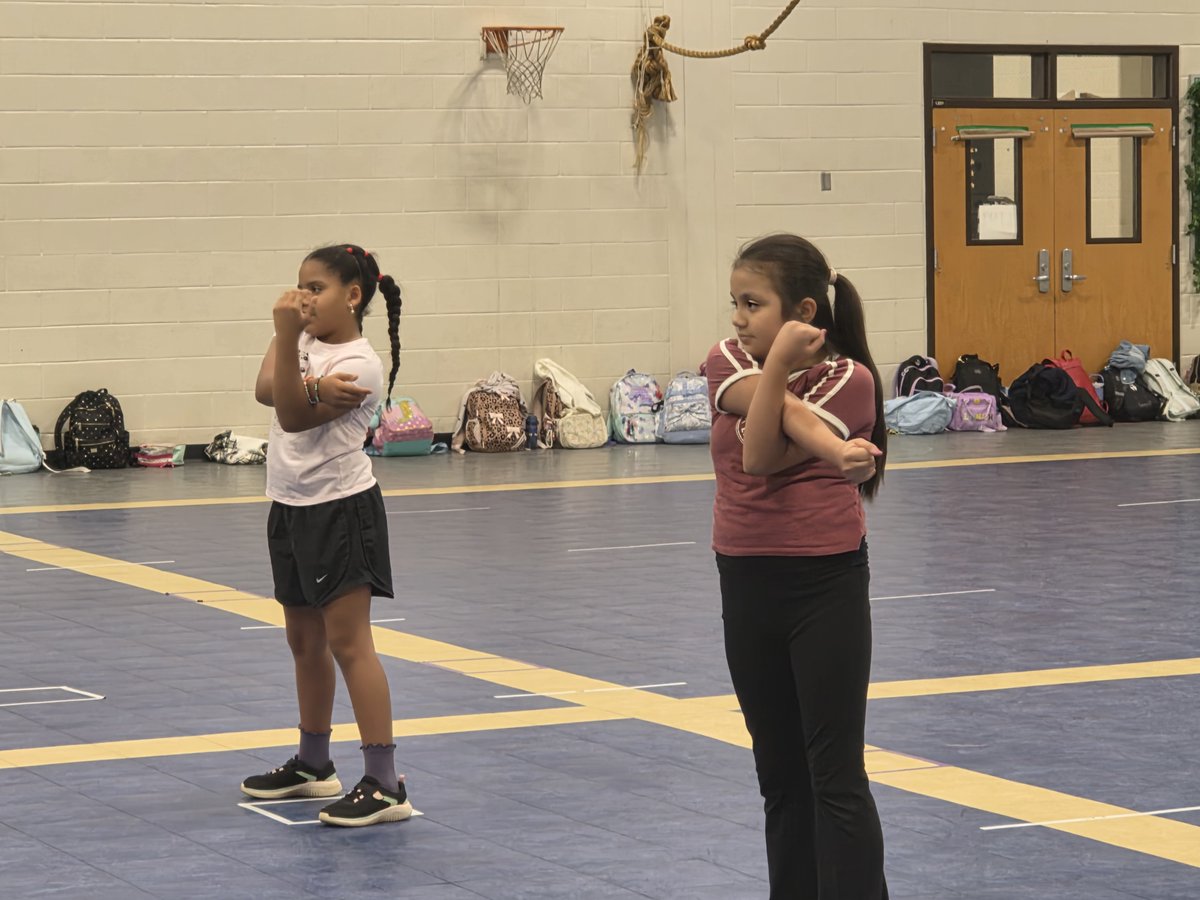 SandersES tweet media