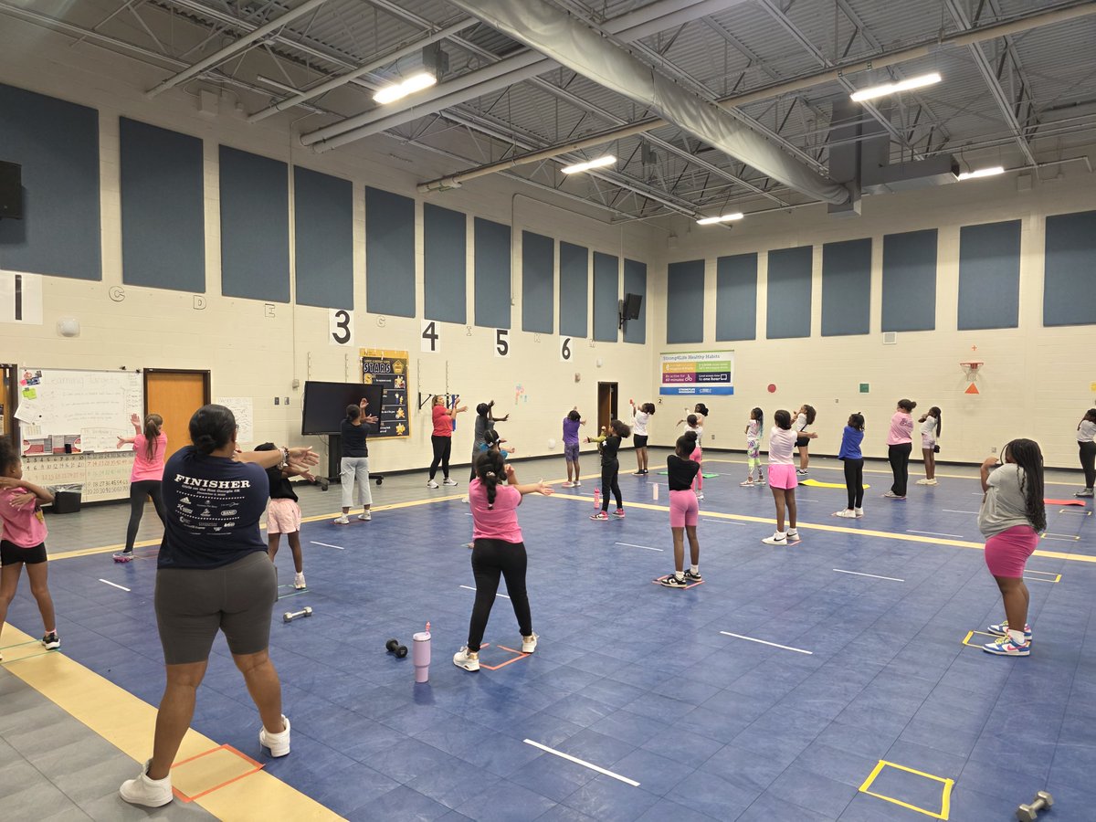 SandersES tweet media