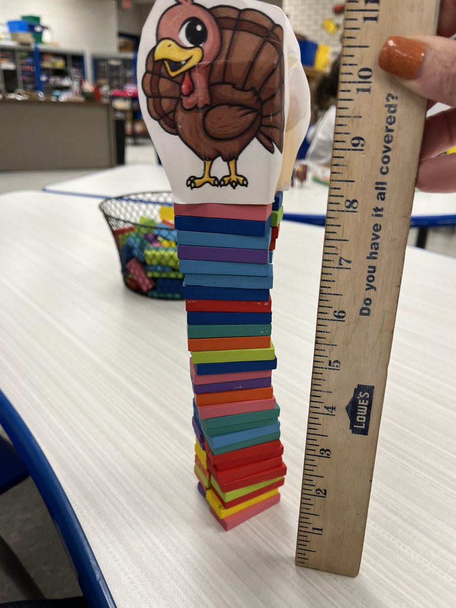 SteamMrs's tweet image. Mrs. Lee’s kindergartners built towers for Turkey to watch for farmer. #steam @LopatES
