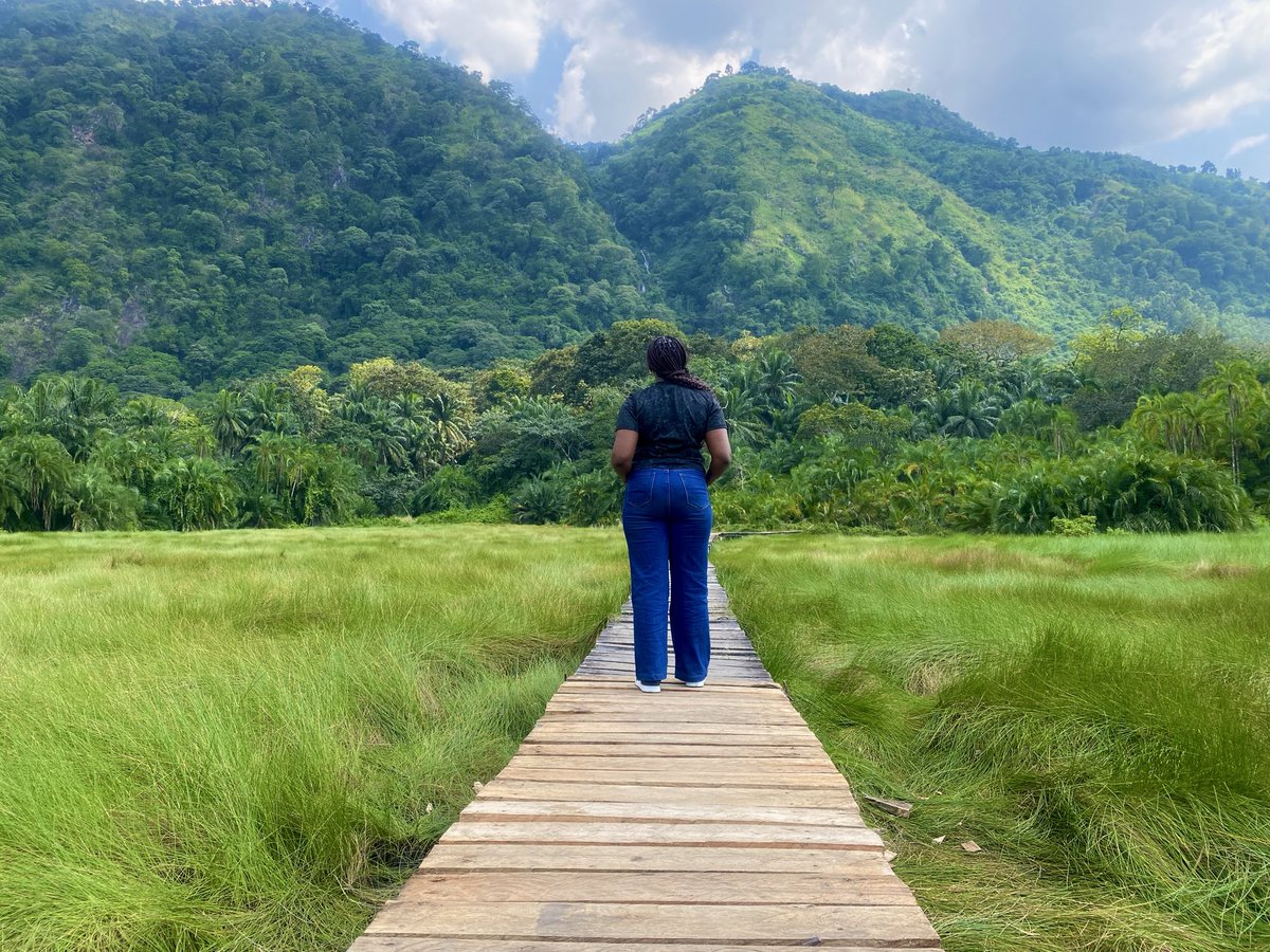 Semuliki National Park is SO green you'll wonder what your eyes have been missing out🤔
It's peaceful, quiet, and the hot springs bubble like nature's own spa. Fair warning 🫣🫣there's a bit of an eggy sulfur smell, but the view is so stunning your nose just gives up complaining.