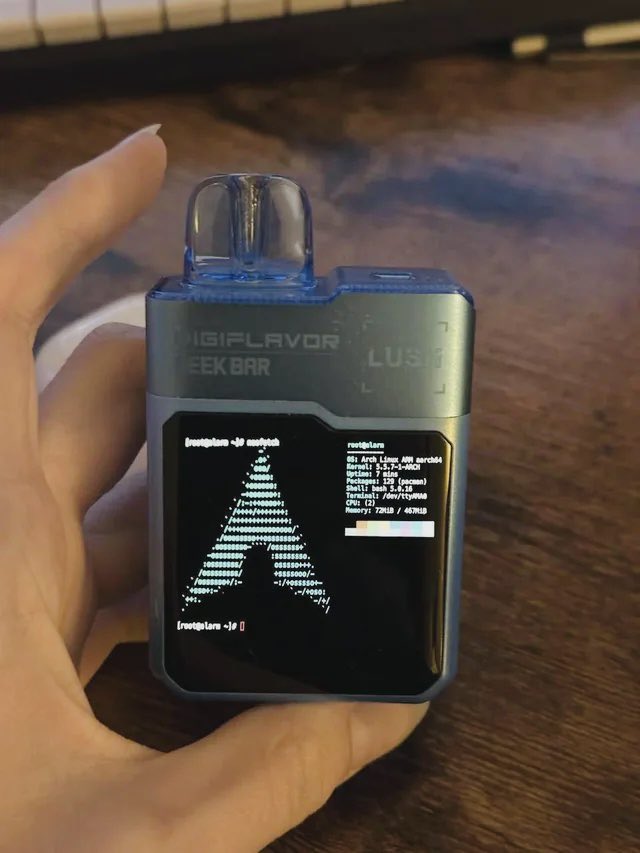 iyoushetwt's tweet image. I just installed Arch Linux on a vape