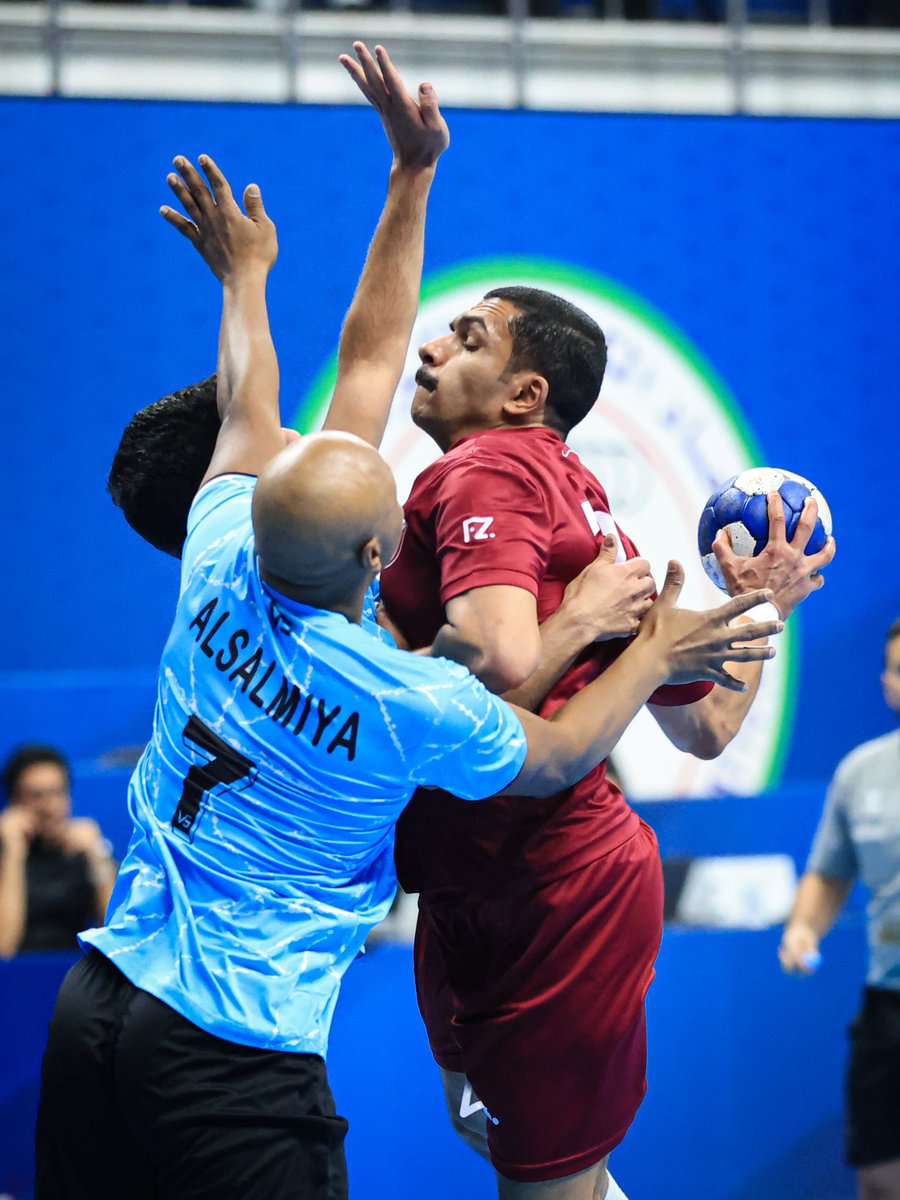 🏆🤾‍♂️ | جـانب من مباراة السالمية و النصر ضمن مافسات البطولة التنشيطية .. 

يمكنكم المتابعة والحصول على النتائج وجدول المباريات والترتيب والمزيد حول مسابقات الاتحاد لجميع الفئات السنية عبر تطبيق الإتحاد الكويتي لكرة اليد على اجهزة الاندرويد والأيفون 

🤖 للأندرويد |
