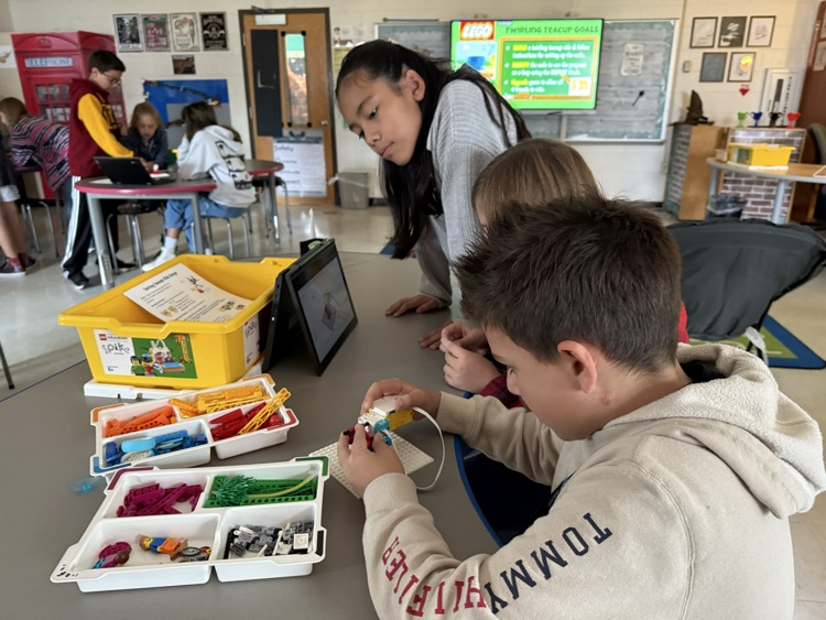 ButtsRoadInt's tweet photo. BRI robotics fun continues this week with 4th grade's exploration of planetary rotation vs revolution with LEGO Spike's "Twirling Teacups" build and programming.  These hawks are doing such a great job learning sequential code and collaboration!  #SOARingHighatBRI https://t.co/FDMshZwq2z