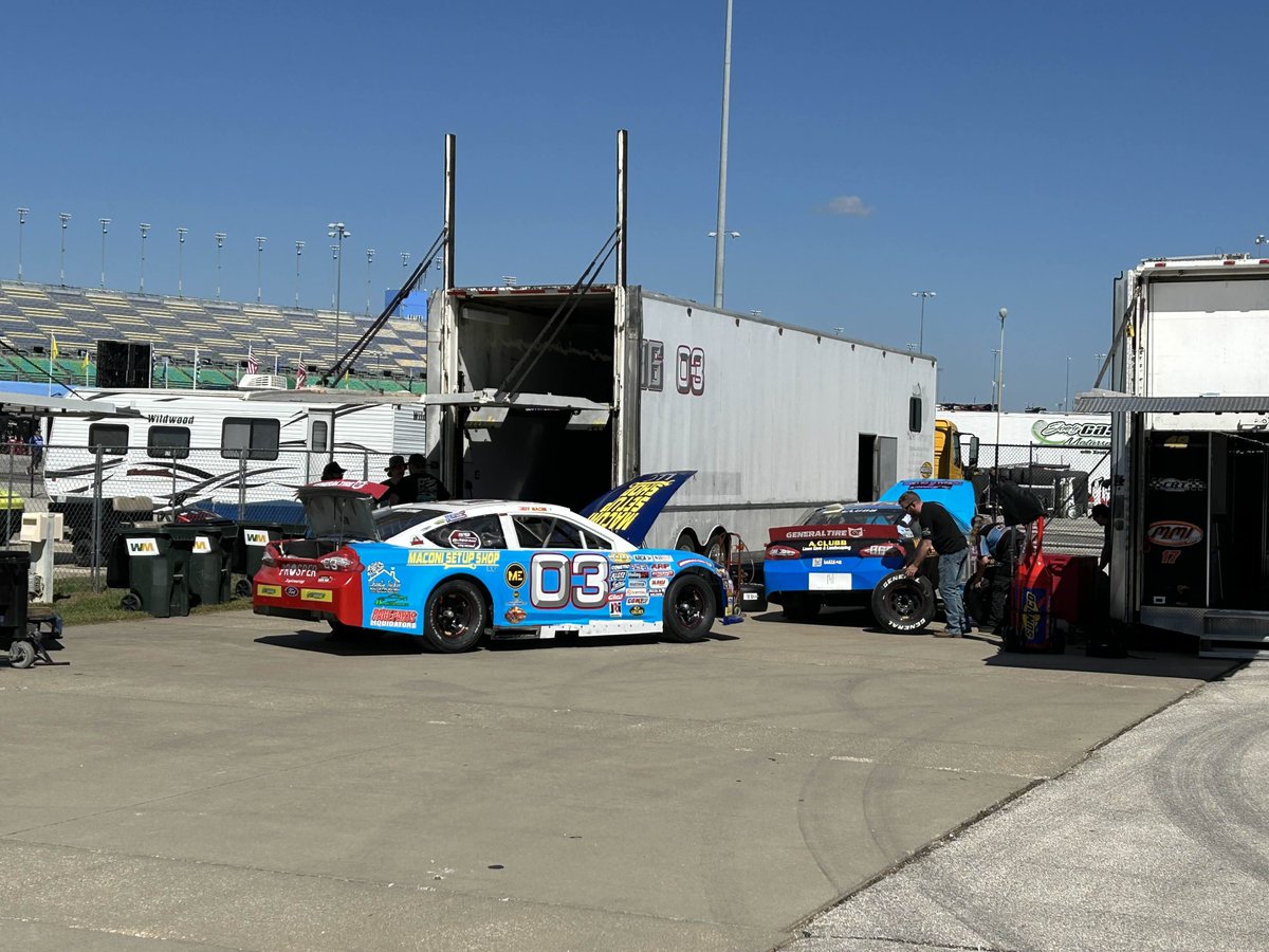 My race at Kansas this year was a wild one, for many reasons. I never got a chance to tell the full story of how it all came together, but it was one I won't forget. Get ready for a wild one!

Before Kansas, I had only completed one full race, at Nashville Fairgrounds under the