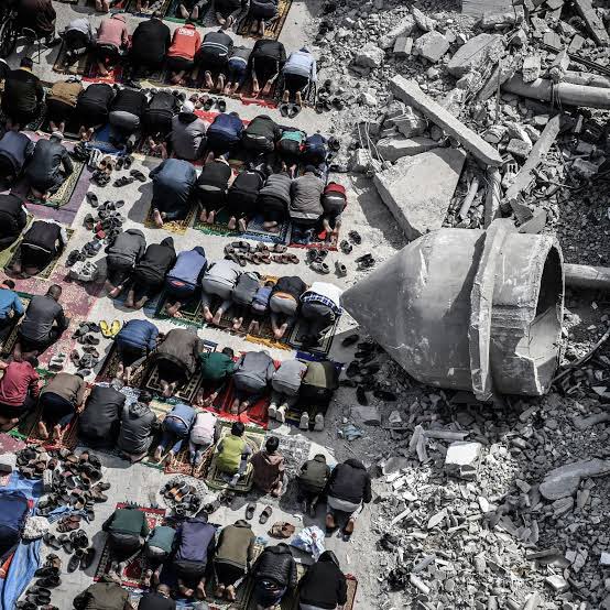 Minikothe3rd's tweet image. No amount of Islamophobia can stop this wonderful and true religion of God.