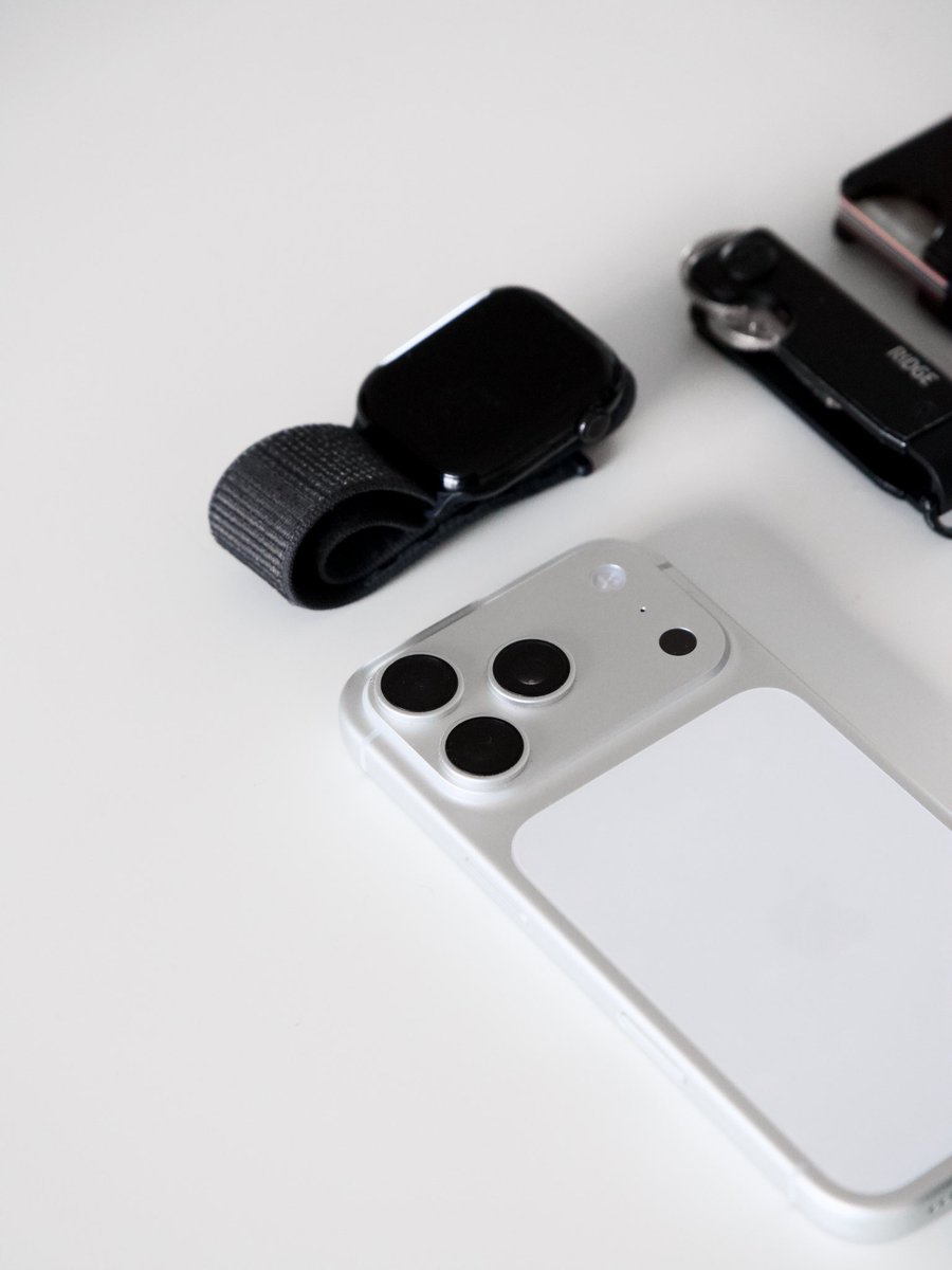 Monsieurpix's tweet image. Les photos de ma dernière vidéo sur mes indispensables 2025 #EDC ✨