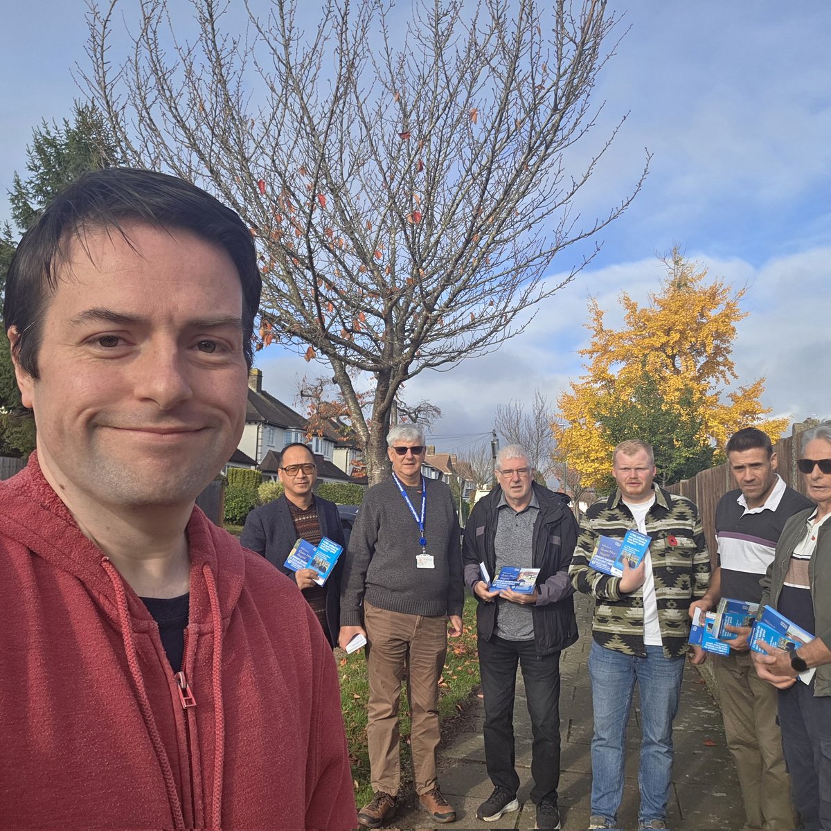 FrazerBrooksGB's tweet photo. Great to speak to local residents about the excellent new Community Diagnostic Centre at Queen Mary's Hospital.
A brilliant example of #Conservative @bexleynews council working together with @louie_french MP to continue to Make Bexley Even Better, for local people.
#TeamTory https://t.co/sOAlQMhEiN