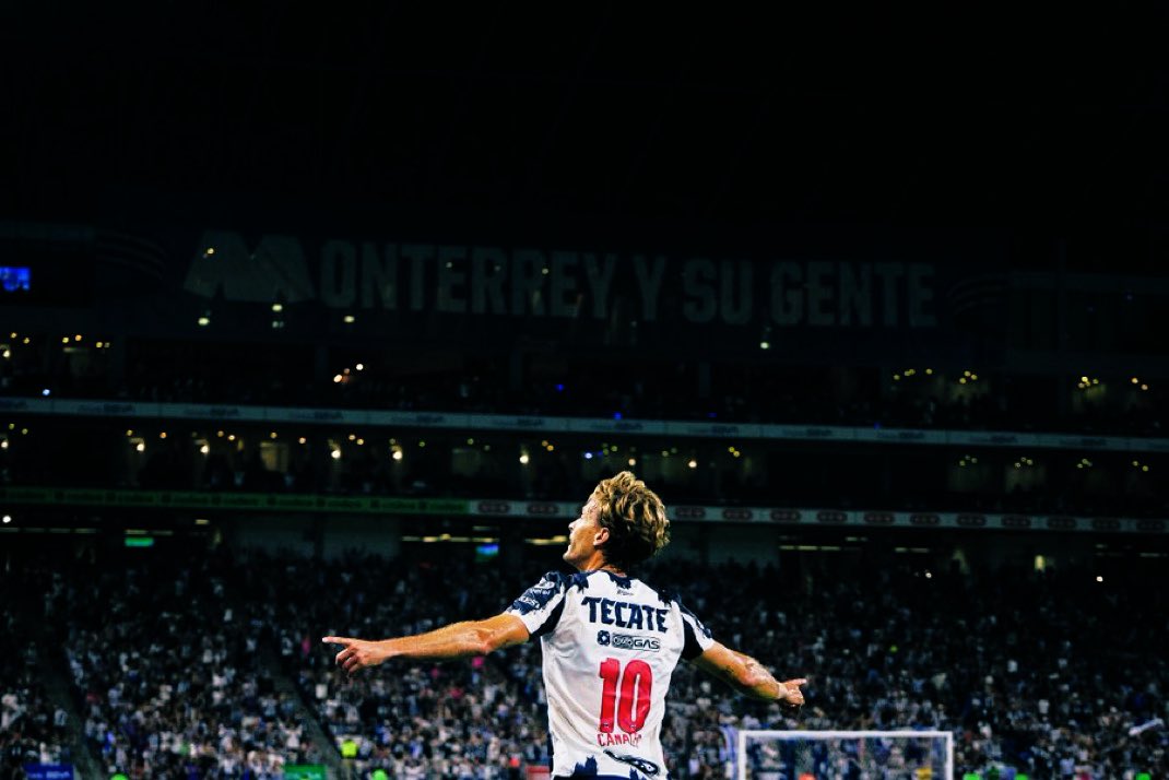 60 goles producidos en 100 partidos. 

Mi diez, Sergio Canales Madrazo.