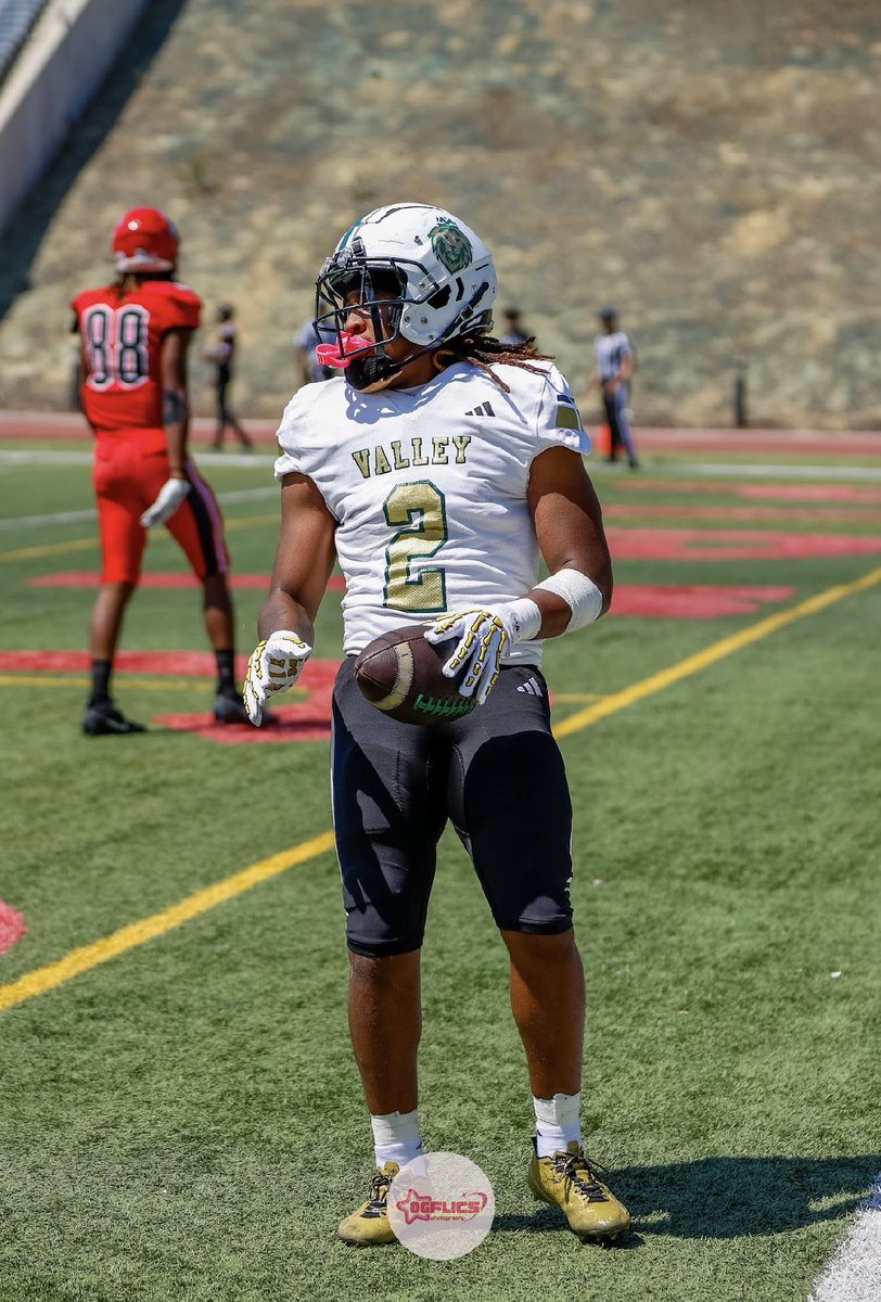 Full season highlights
<a href="/coachnickwalker/">Nicholas Walker</a> <a href="/CoachJayWagSr/">coach Wagz</a> <a href="/ShaneHewlett11/">Coach Hewlett</a> <a href="/JGonzalesJr10/">Julio Gonzales Jr.</a> <a href="/JUCOFFrenzy/">JUCO Football Frenzy</a> <a href="/CoachTowns_LAVC/">Lester Towns</a>
<a href="/EvanNelson05/">Evan Nelson</a> 

hudl.com/v/2SqNKa