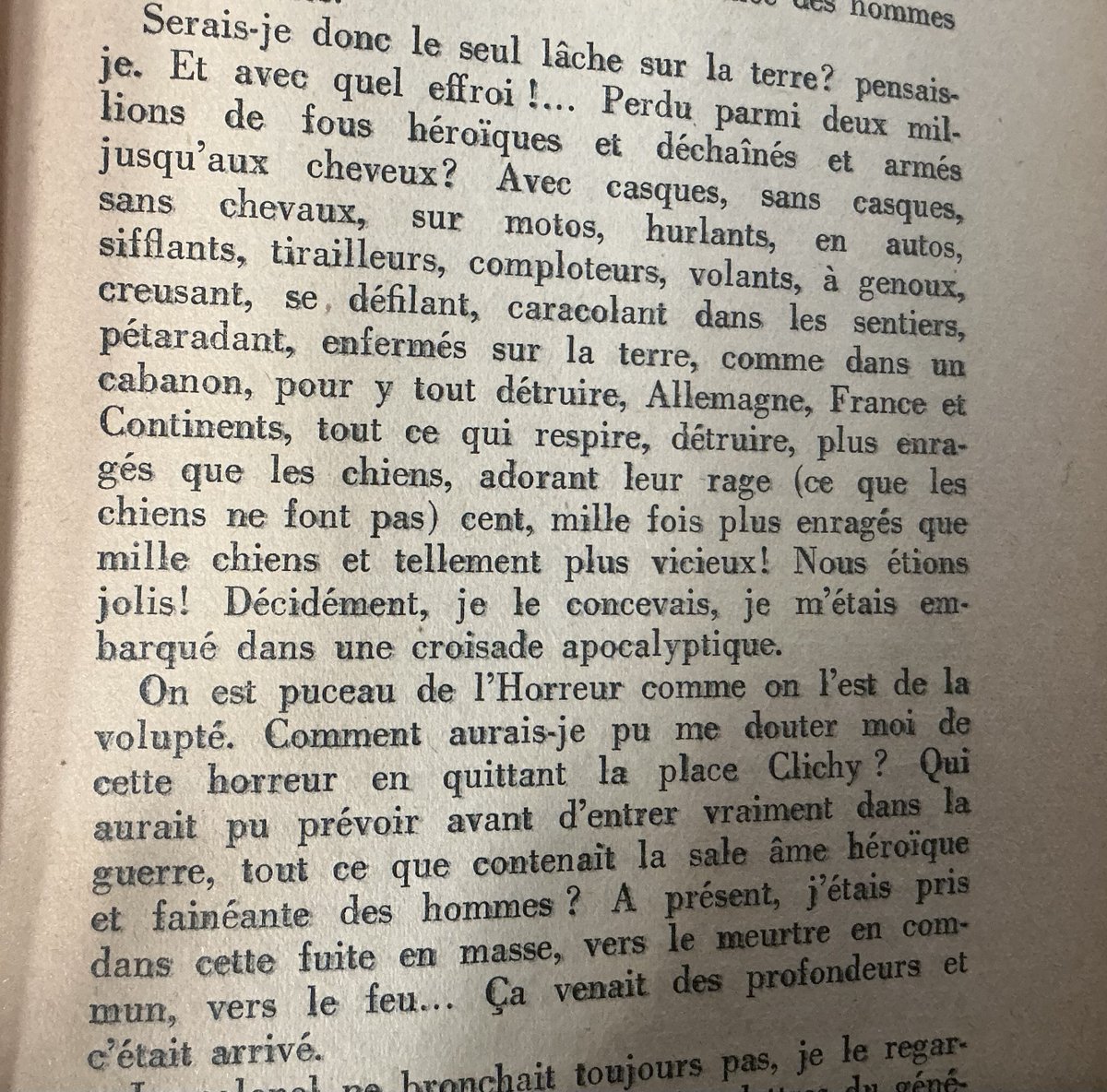 MyPoisonPen's tweet image. Louis Ferdinand Céline.

« Il existe pour le pauvre en ce monde deux grandes manières de crever, soit par l&apos;indifférence absolue de vos semblables en temps de paix, ou par la passion homicide des mêmes en la guerre venue. »

(Engagé en 1914, grièvement blessé au bras sur le champ…