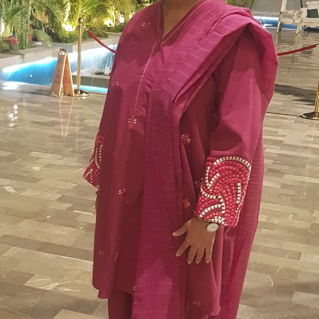 Pakistani Wildfire MILF 🇵🇰🔥 tweet media