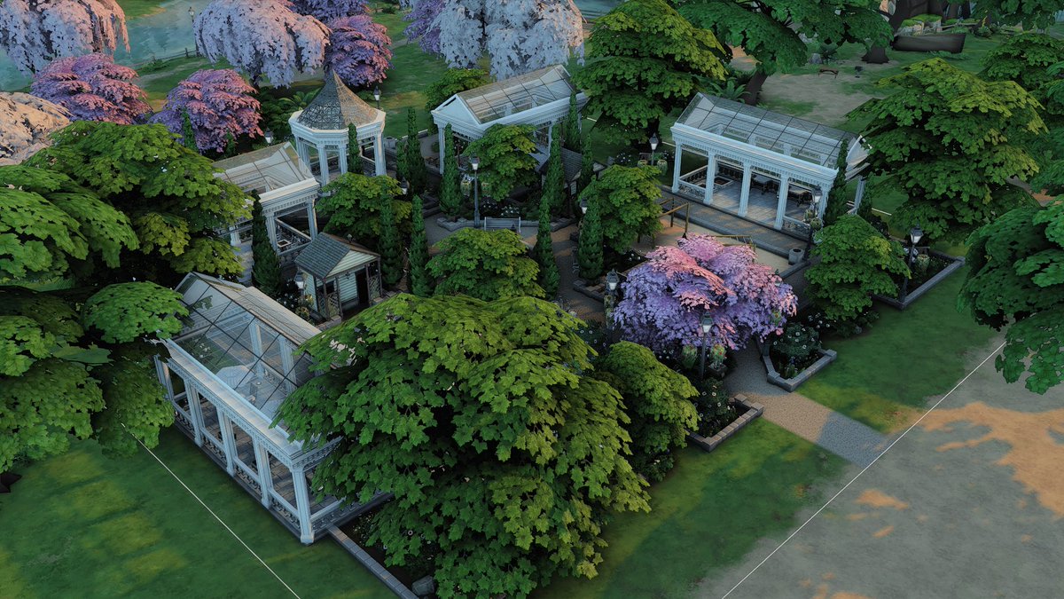 lylasimYT's tweet photo. Aquí los lotes comunitarios del mundo todos con un estilo parecido para que el barrio quede conjuntado! ¿que os parece? #Sims4 #savefile https://t.co/YlyOsdLo3C