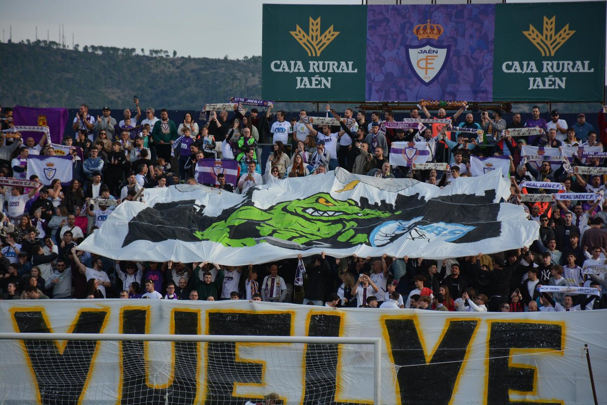 OL2006's tweet image. “Seguiremos dejándonos la vida por ti, perdimos una batalla pero no la guerra.”

Real Jaén - Linares