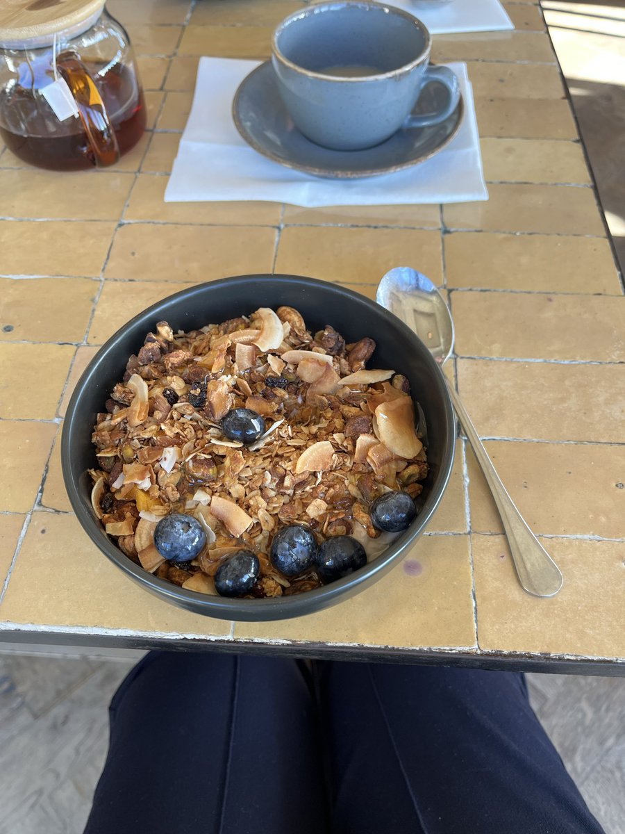 PaulaBFC's tweet photo. Rockwater Branksome
The Granola is so nice... Thank you for feeding us. https://t.co/PssRgWnhyu