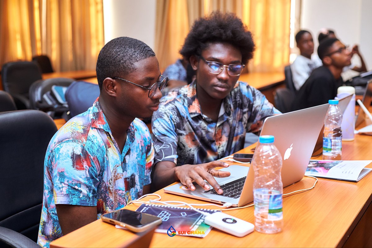 SuiNetworkGhana's tweet image. What a start 🙌🏾

Our One Week Move Bootcamp began with incredible energy as our participants got right into coding and learning from Mysten Labs engineers.

Big week ahead for Sui builders in Ghana, stay glued to your seat 😉🤍