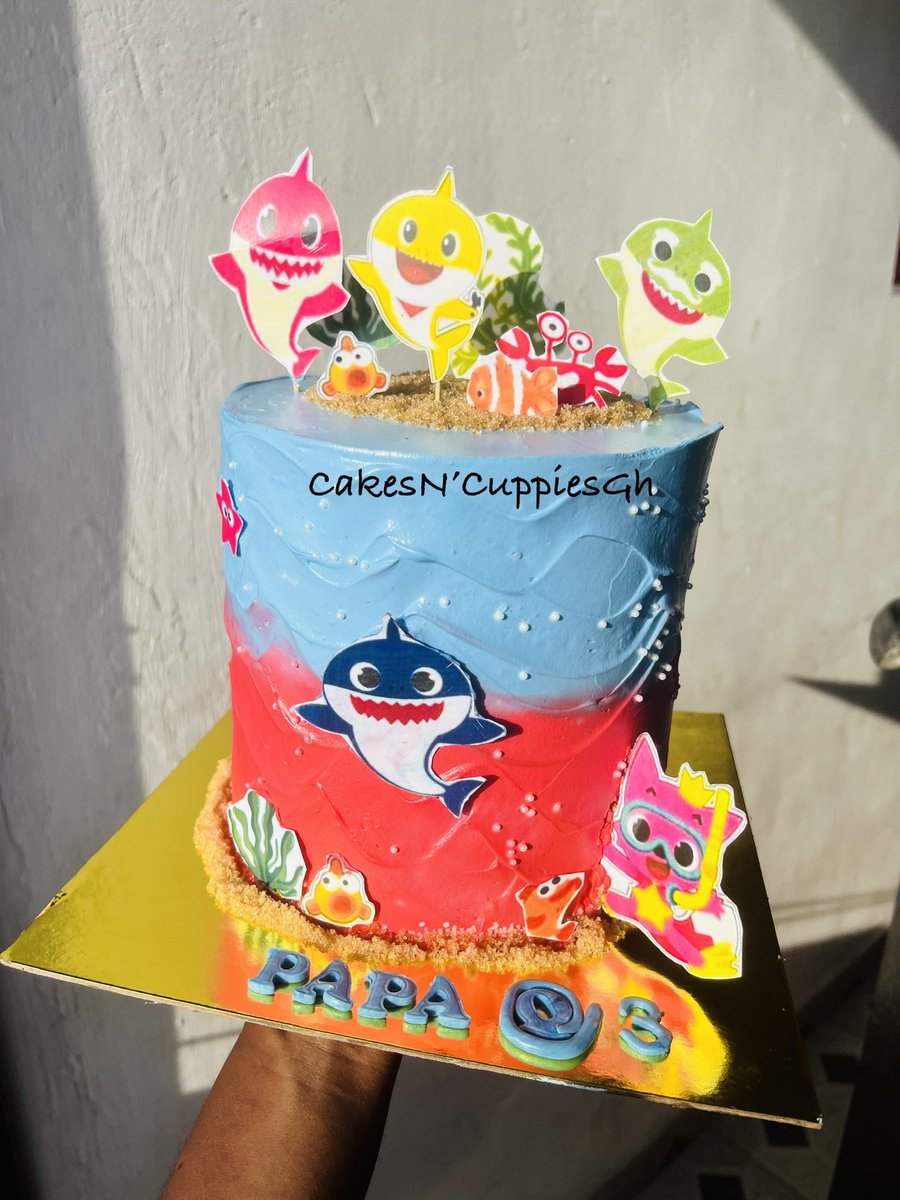 AlexaOduro's tweet photo. @__theSeyram We make cakes, cupcakes, banana bread cookies, food baskets and many more 
Contact us on 0248841866 https://t.co/ILQBE0A4gi