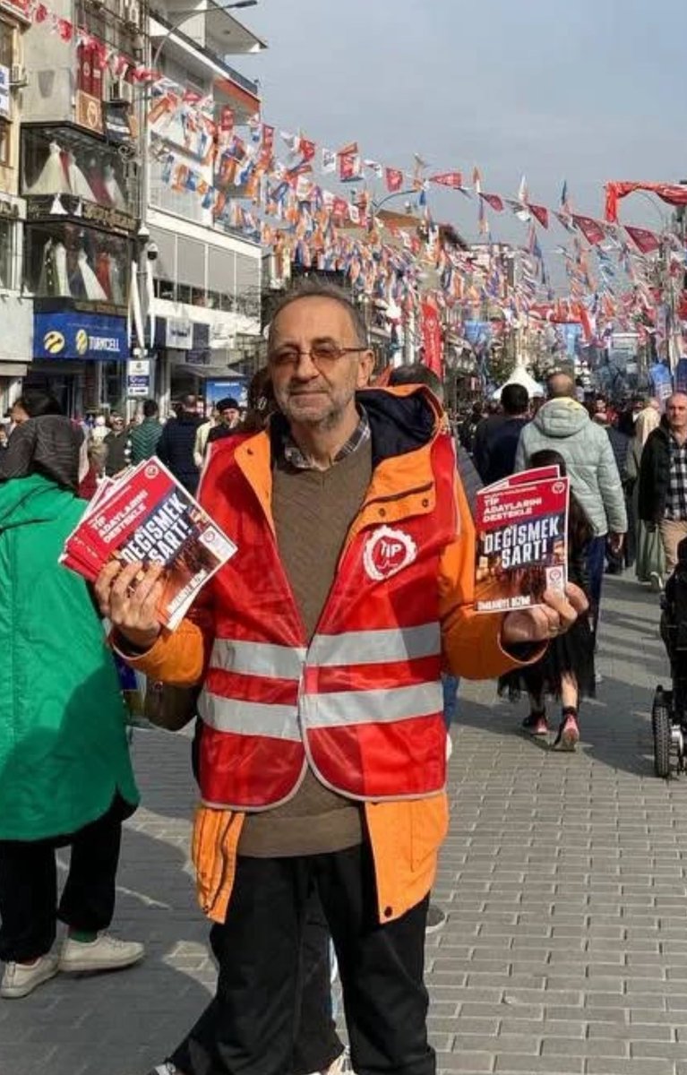 TİP Ümraniye ilçe üyemiz Mehmet Şerafettin Güner’in vefat haberini aldık.

Cenazesi yarın ikindi vakti Ümraniye Süleymaniye Camiinden kaldırılacaktır.

Partimize, mücadelemize verdiğin emekler, bize kattıkların için sonsuz teşekkürler Şerafettin Abi. Anın mücadelemizde yaşayacak.