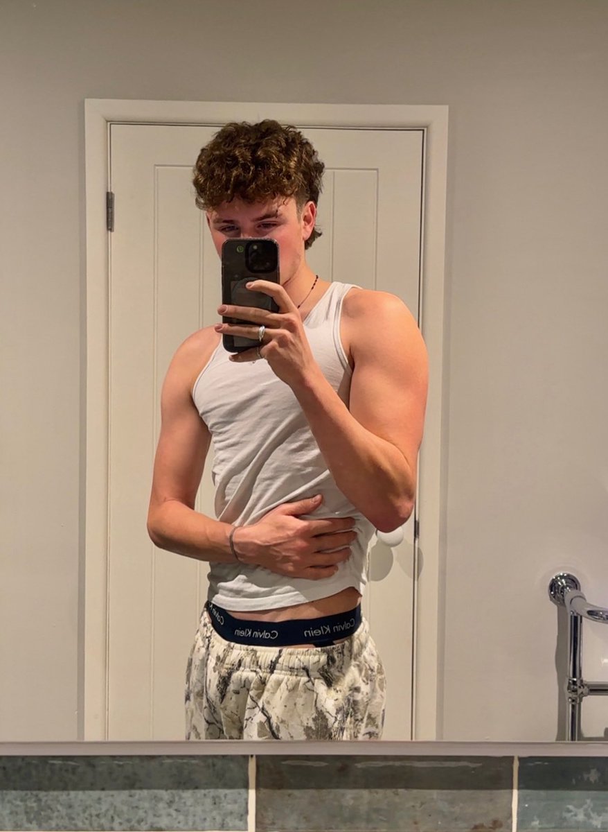 elliott tweet media