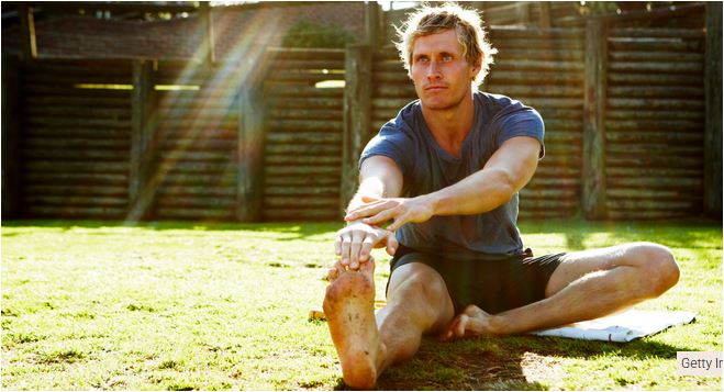 Are #Barefoot Workouts Good for You? Experts Weigh In: "Think of it this way: we wouldn't keep someone's arm in a cast for  years and expect it to remain strong. Yet that's essentially what  conventional shoes do to our feet..." askmen.com/fitness/workou…