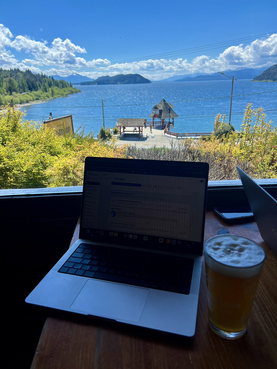 wolfinbusiness's tweet photo. What’s stopping you from working like this? https://t.co/pUsWjwrWvq