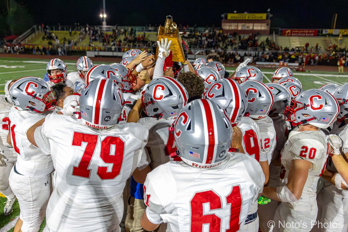 Notos_Photos's tweet photo. Congratulations, Padres! 🏆
The Shoe stays home in Carmel for a record-breaking 11th straight year!
A decade of dominance, pride, and tradition — well earned, boys. #GoPadres #TheShoe #CarmelFootball #Highschoolfootball #sportsphotographer #sportsphotography https://t.co/LzWvBWYwRp