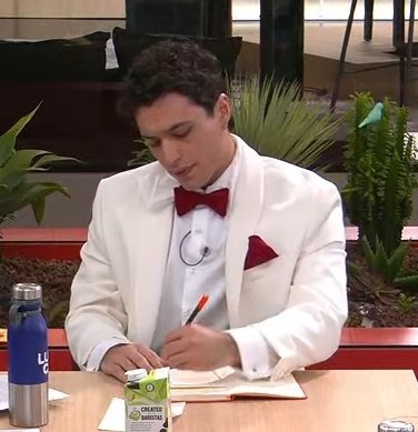 Tres solomillos, dos al punto y uno poco hecho y tres raciones de bravas
#OTDirecto10N