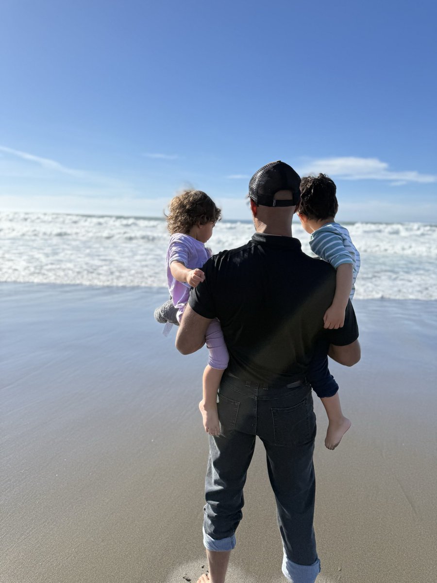 California = Cognitive Dissonance

I love and hate this place so much

It’s gods country, has some of the most amazing climate and scenery, so many different amenities and great restaurants, natural focused living etc

But so many of the people are so broken. And they are