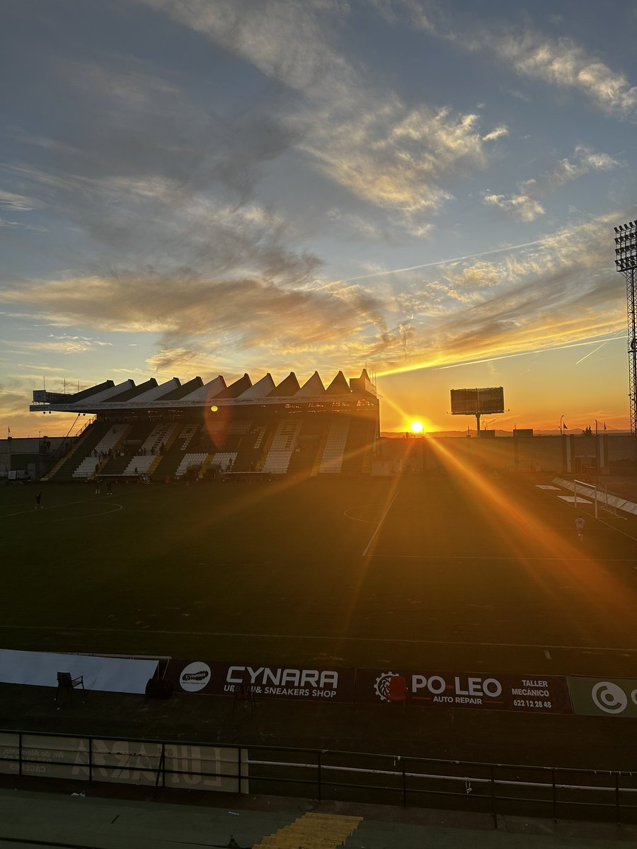 AKAGAMI🦁 (@tucrash13) on Twitter photo 