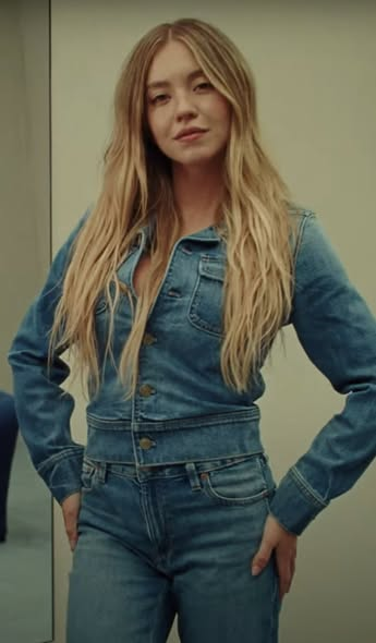 Alexandr4Denman's tweet image. Lenny Henry has DEMANDED an international apology from American Eagle for choosing Sydney Sweeney in controversial campaign.
Lenny said: ‘They should have chosen a black actress like Cynthia Erivo. Jeans were invented by us, for us. It’s a Black legacy’ he lamented.
NOW LETS HAVE…