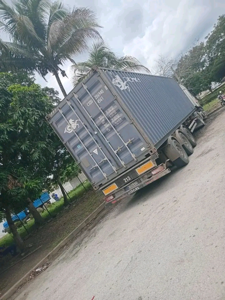 #Cuba EMPRESA DE CORREOS HOLGUÍN PRIORIZA LOS SERVICIOS DE PROCESAMIENTO, DISTRIBUCIÓN Y ENTREGA DE PAQUETERÍA Y MOTOS DE COMBUSTIÓN...

🧐Detalles👉correos.cu/2025/11/10/emp…

#CorreosdeCuba
#270añosAlServicioDeTodos