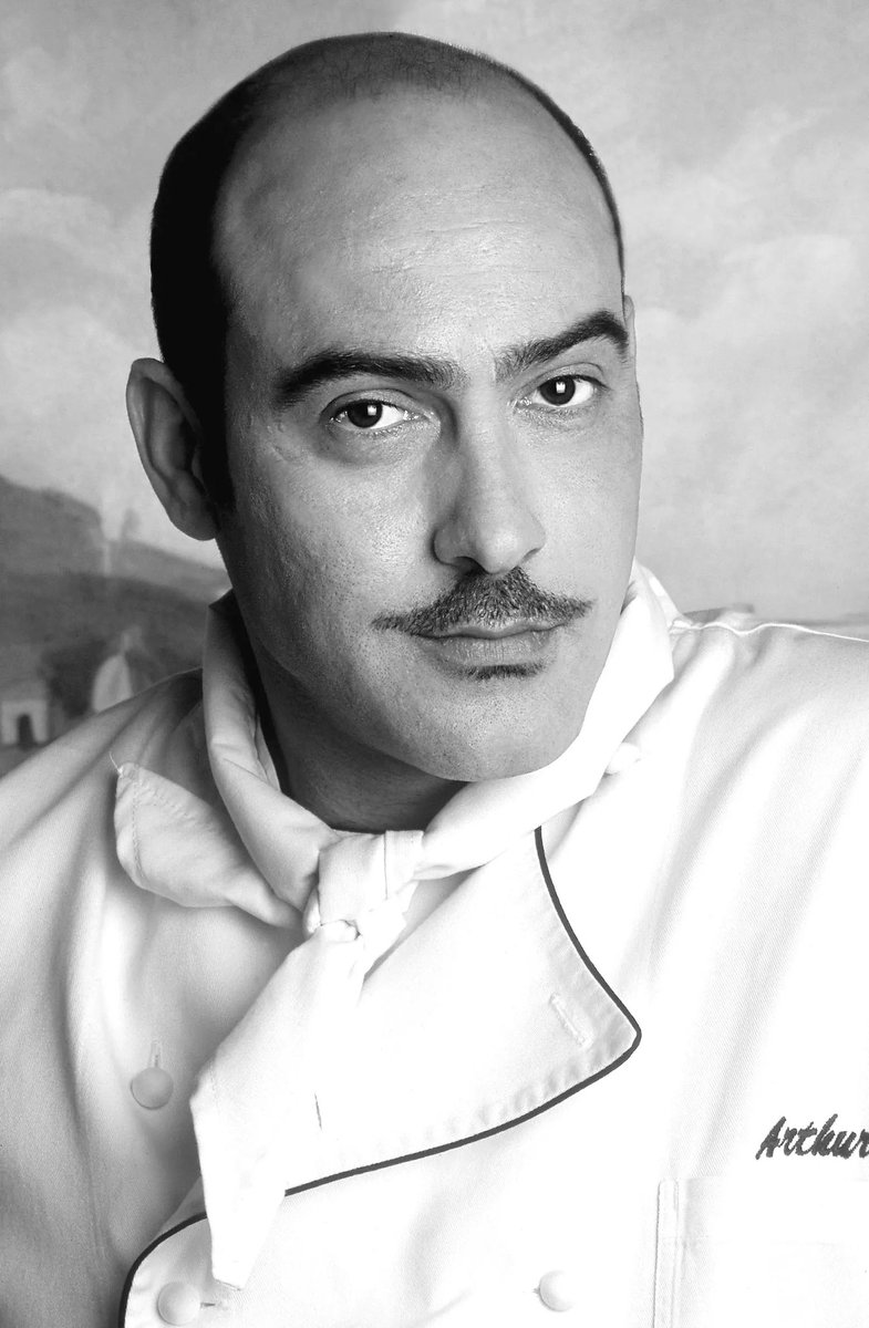 gabagool_papi's tweet image. The face of a man who hand picks every piece of shellfish himself…from Prince Edward Island