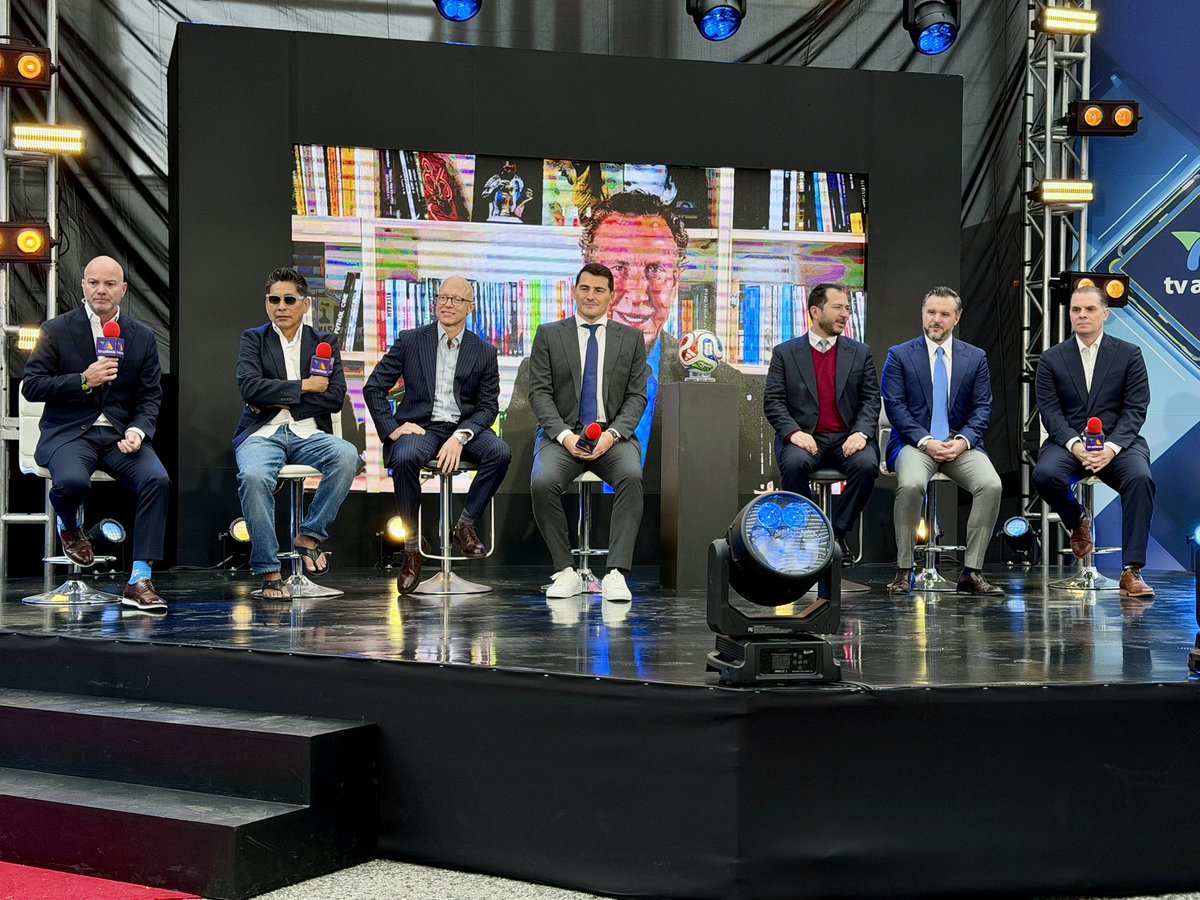 La ilusión vuelve a tomar forma: <a href="/Azteca/">TV Azteca</a> transmitirá la Copa del Mundo 2026.

Estar ahí otra vez, llevando la emoción a millones de personas, es un privilegio enorme. Muy agradecido con mi casa por el esfuerzo y la confianza.

Vamos con la misma pasión de siempre, con el equipo