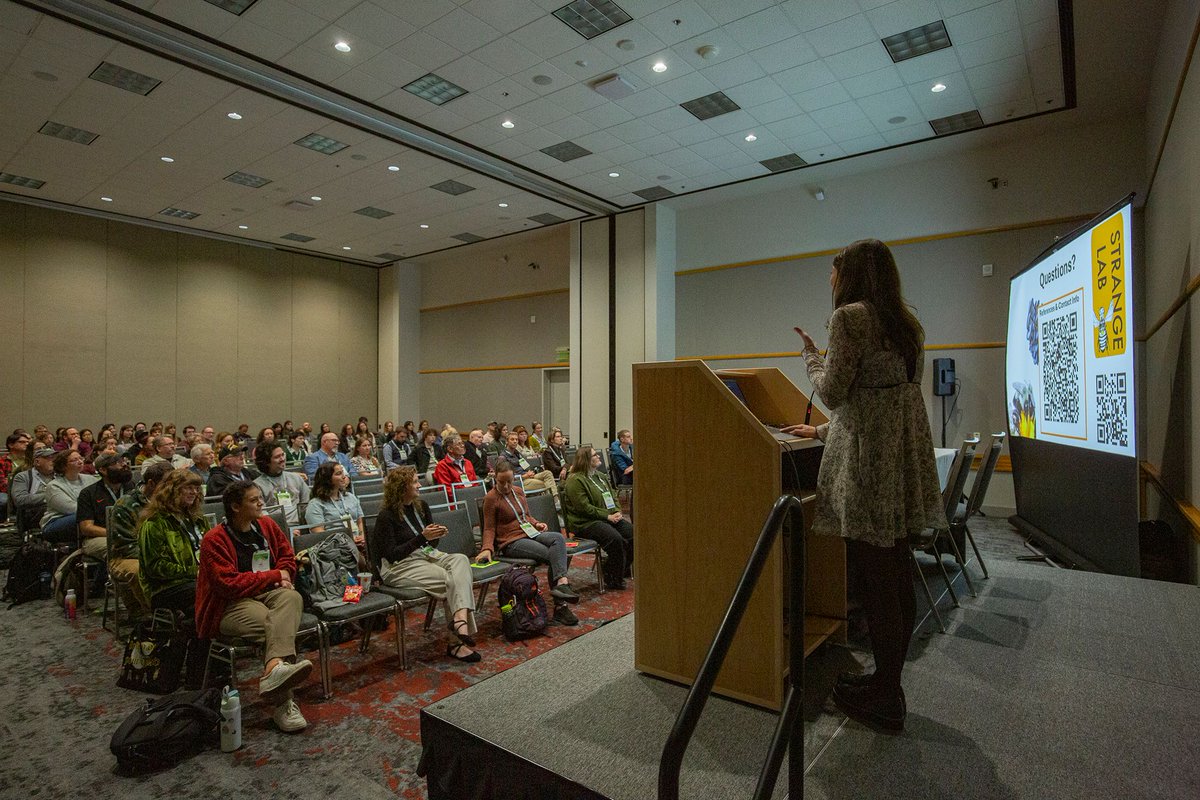 EntsocAmerica's tweet photo. Scenes from Sunday, November 9, at Entomology 2025 in Portland, Oregon #EntSoc25 1/3 https://t.co/wSpyLUZjp9