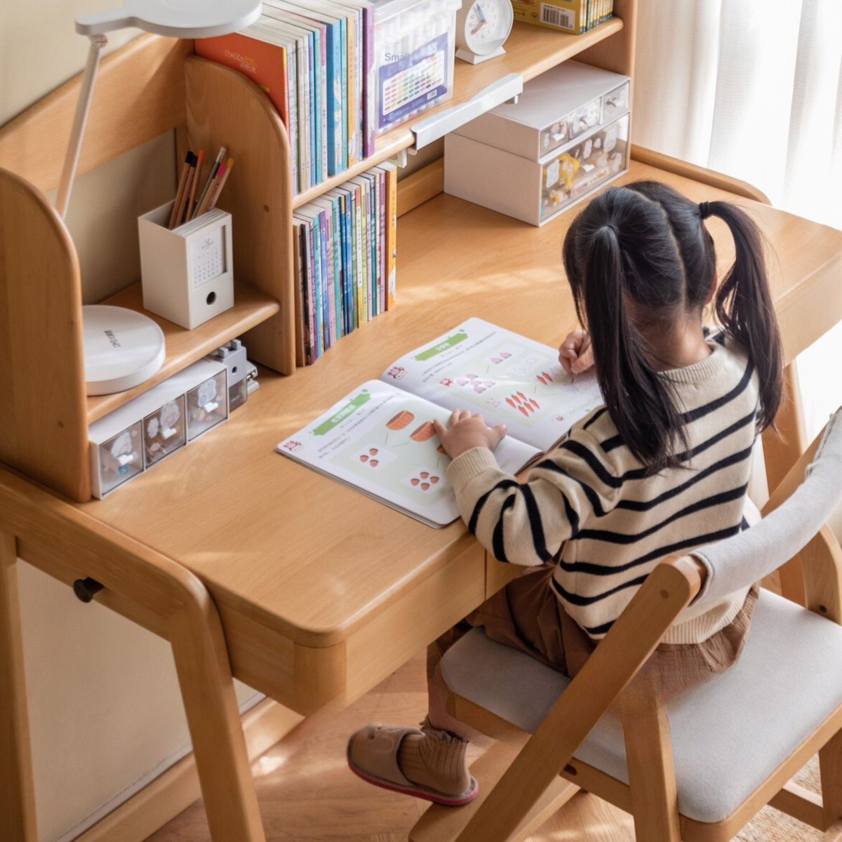 ff49747809's tweet photo. Struggling with a cluttered kids' study space?π Our Beech Solid Wood Children's Study Table can help streamline and beautify their area! Efficient, durable & safe. #StudyInStyle #KidFriendly
Transform their study habits today!πͺ https://t.co/4SaLGNTVXa