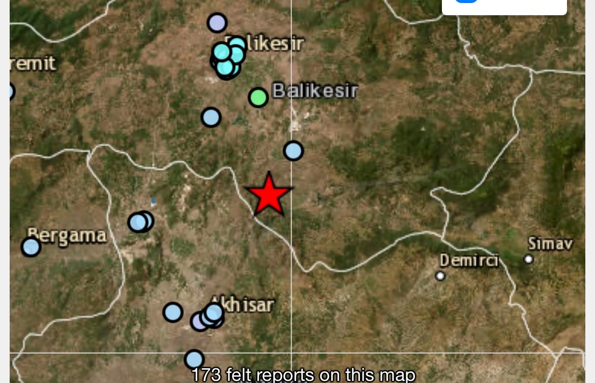 Balıkesir’de 4.8 büyüklüğünde bir deprem oldu. Hisseden herkese  Geçmiş olsun. 
#deprem #sallandık