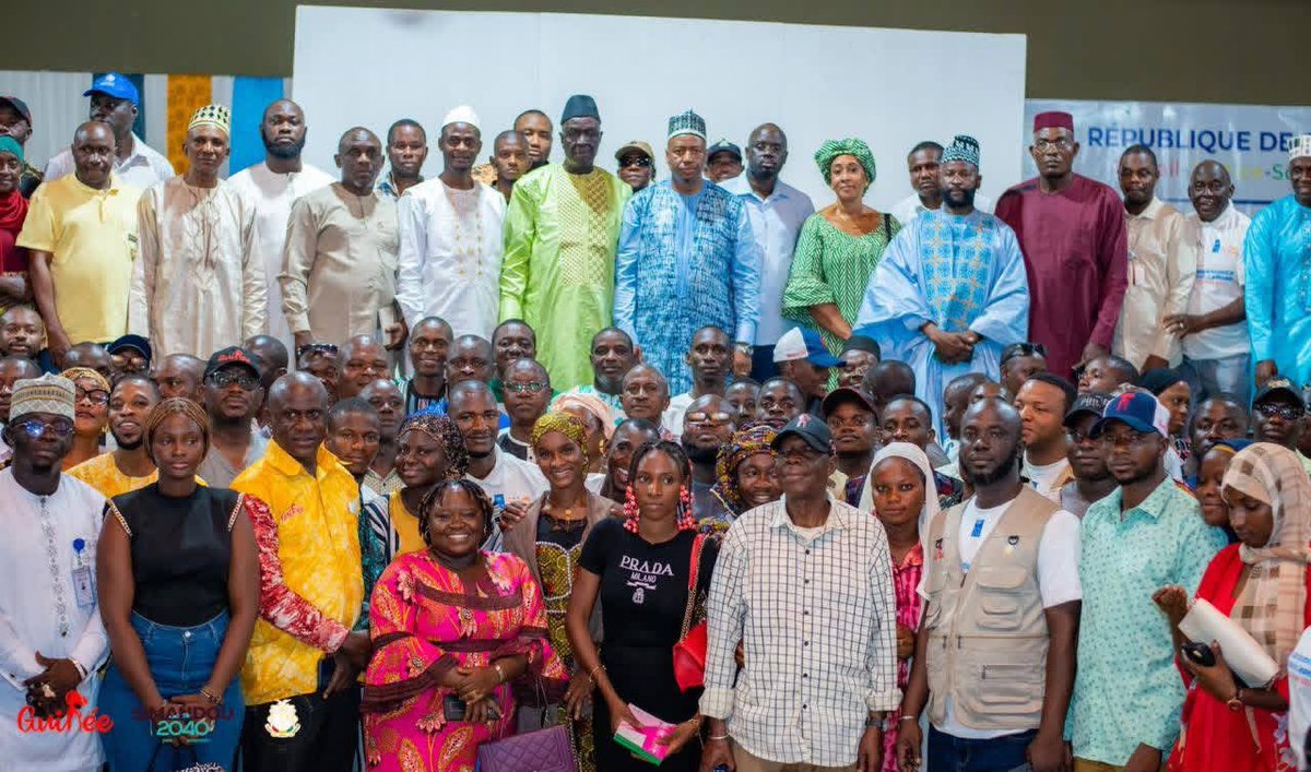 Du 06 au 07 Novembre 2025, j’ai pris part à l’atelier de validation de la politique nationale de la Jeunesse à Kankan.

Ce document servira désormais de cadre d’orientation pour toutes les actions et initiatives concernant les jeunes de notre pays.