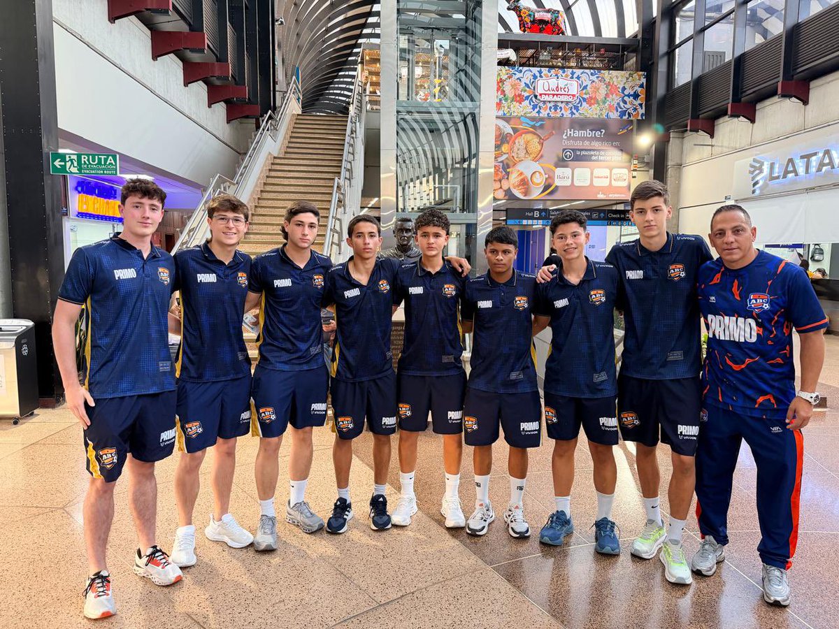 abcfutbolbase1's tweet photo. 💪 Orgullo ABC ⚽️
Ocho de nuestros deportistas de las categorías 2008, 2010 y 2011 viajaron a Bogotá para vivir una gran oportunidad: las visorias con el club @FortalezaCEIF https://t.co/gWqoWsiGdr