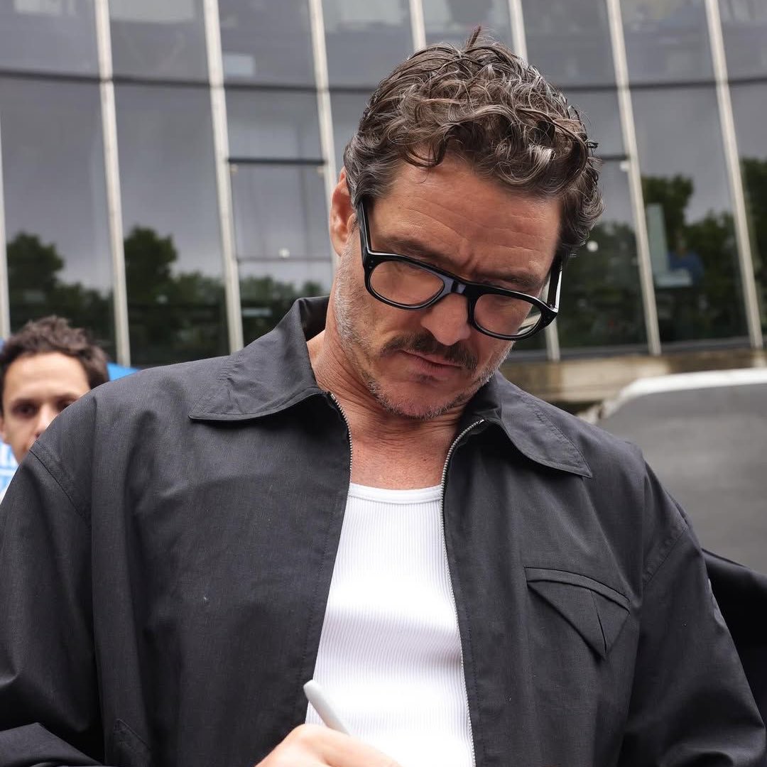 pedrobsession's tweet image. f4 press tour we still think about you.