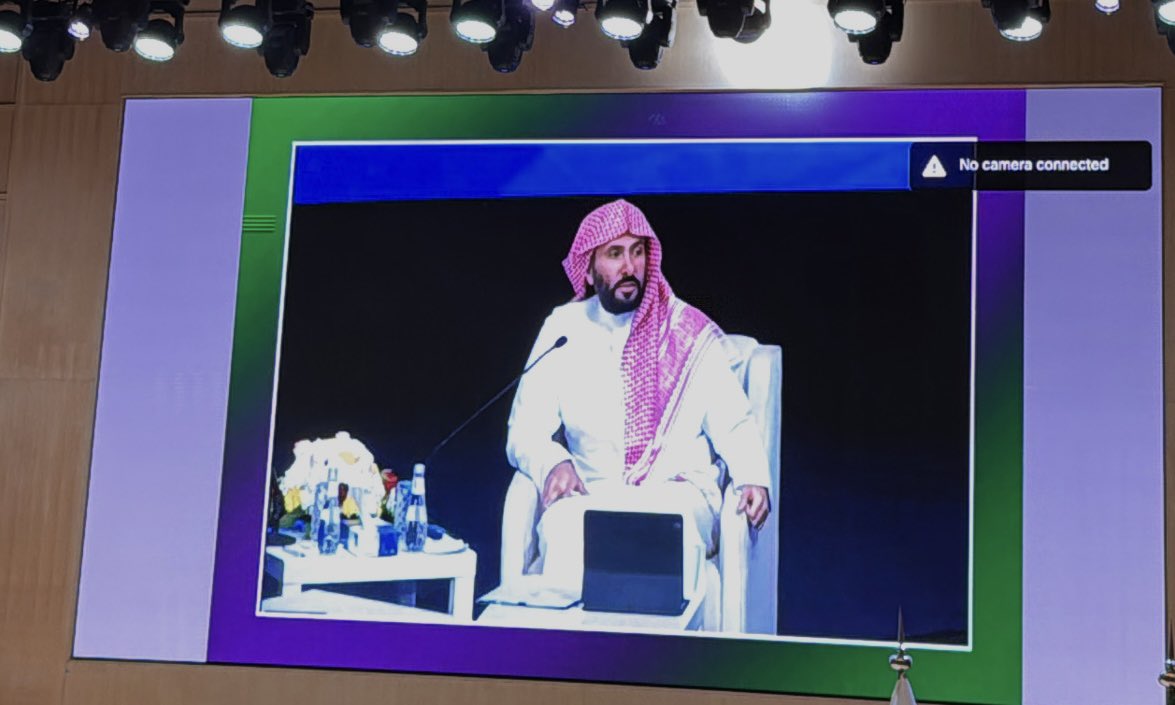 "الشريعة هي القانون ، والقانون هو الشريعة"
-الدكتور وليد الصمعاني