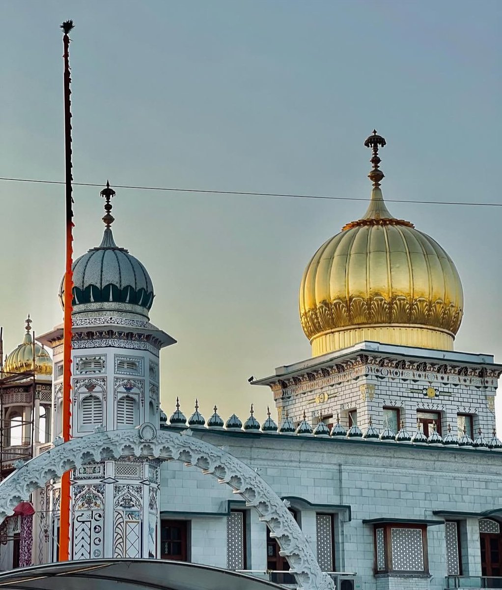 ਬਲਿਹਾਰੀ ਕੁਦਰਤਿ ਵਸਿਆ ॥ 
ਤੇਰਾ ਅੰਤੁ ਨ ਜਾਈ ਲਖਿਆ ॥
   🩵🙏🏻